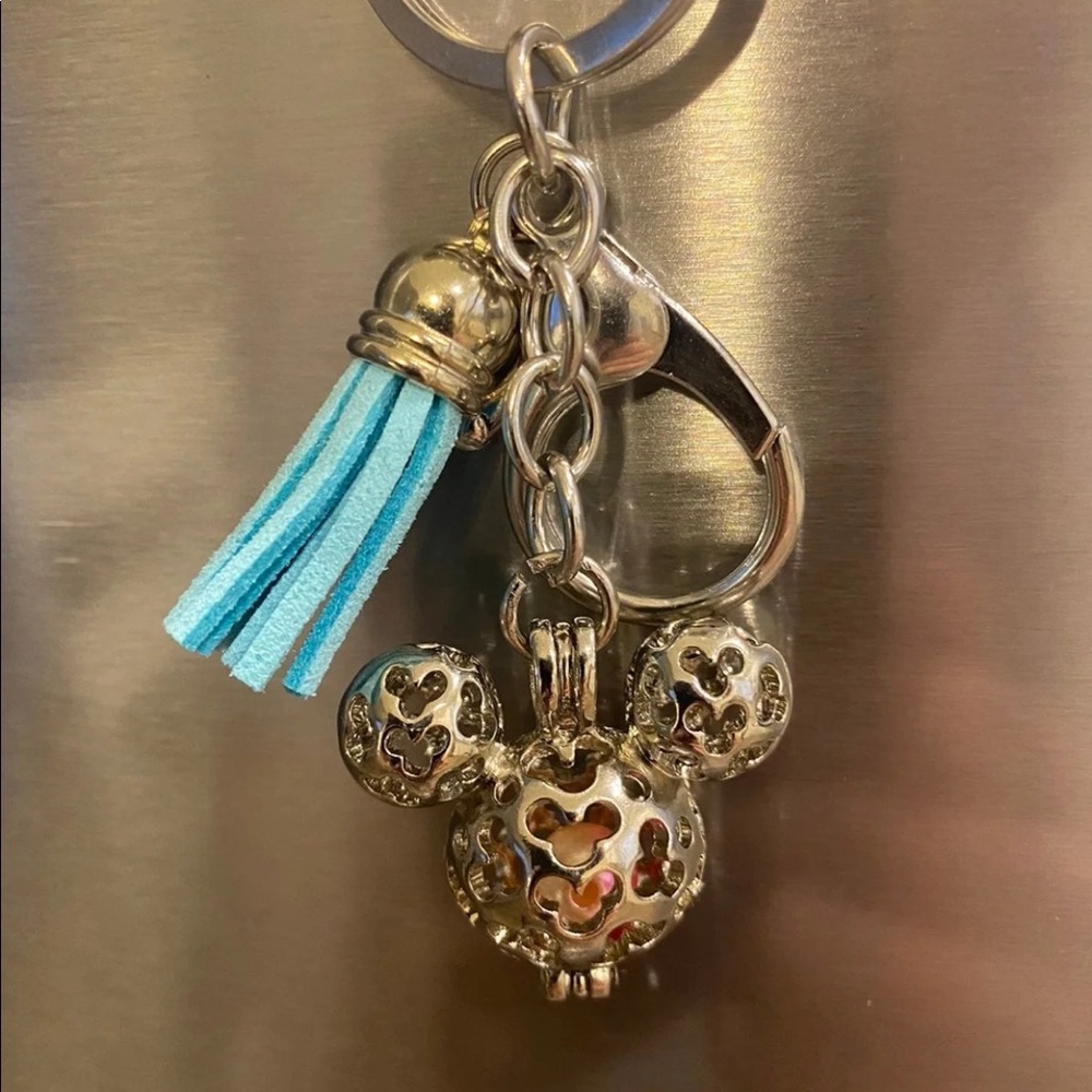 Mickey Mouse pendant keychain